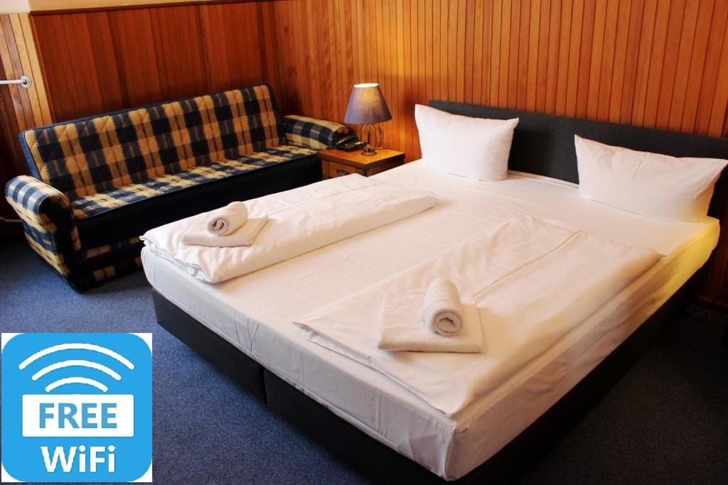 Hotel-Pension Rheingold Am Kurfuerstendamm Berlin Ngoại thất bức ảnh